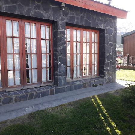 La Casa Del Mono Bed & Breakfast Ushuaia Exterior photo